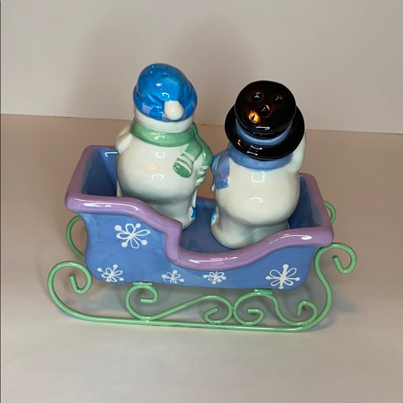 NIB snowman salt and pepper shakers - Picture 3 of 4